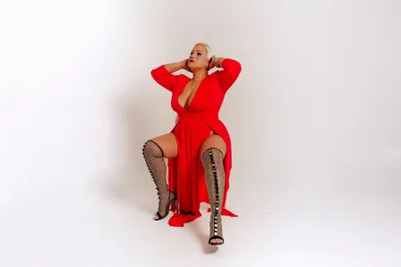 GianellaCox_ RED IS THE SIGNATURE OF MY STYLE Pic 7