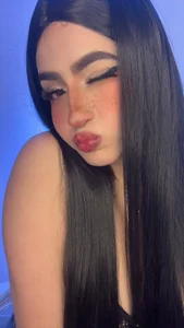 kuritto_ Black hair 👀 Pic 6