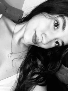 Luna_Velvet07 Luna 🔥 - {count, plural, one {תמונה אחת} two {שתי תמונות} many {# תמונות} other {# תמונות}}