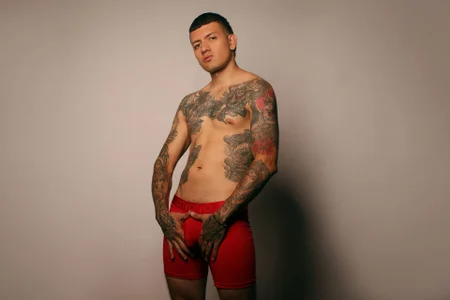 Handsome in red ! od Dante_Flamee  2 snímek