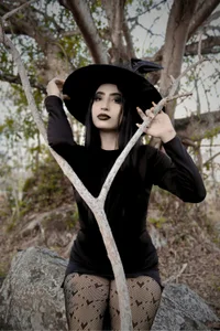 natasha_moreno My witch cosplay for Halloween Immagine  3