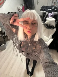 KizzieSherbert Gray Gamora 😉 Pic 5