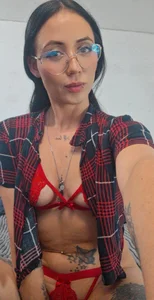 anny_robertsの🔥🔥🔥の 3枚の写真