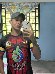 03luihi Public Pic 2