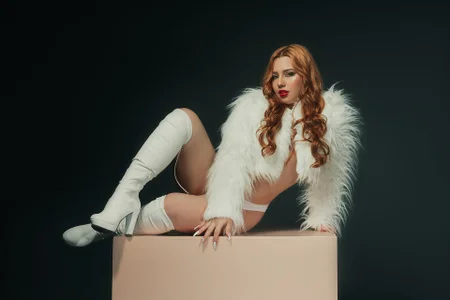 SamanthaKlein_ Desire and temptation Bilde 4