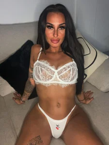 Rosieredxox Public Εικόνα 5