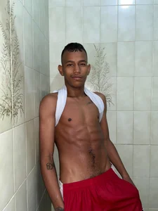 Rory_castro: Accompany to have a hot shower 🔥🍆 ( 3 фото)