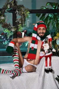 JACKMARCKOS christmas photos  2টি ছবি