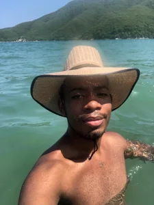 Itza_voss Public Foto