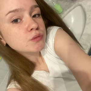 RebbeccaKhela No makeup, just me 💕 Pic