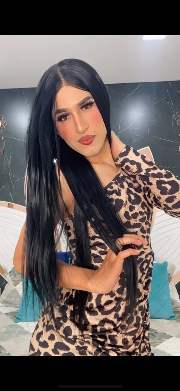 Paris_Jackzon 🐆 Just me, smiling just for you… 💛 Poză