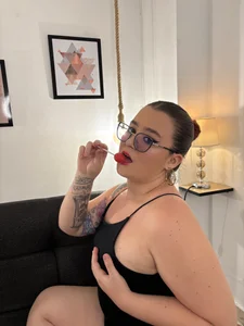 selene_rouse_ kiss Foto 4