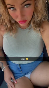 GabyHofstede Met kleding Fotka