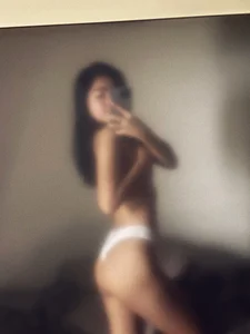 Public de beautyasian23  photos