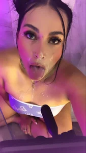 😏❤️ od amber_collins77  4 snímek