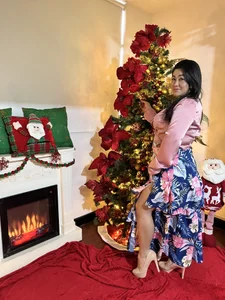 amalla_ Merry Christmas 2024 Pic 3