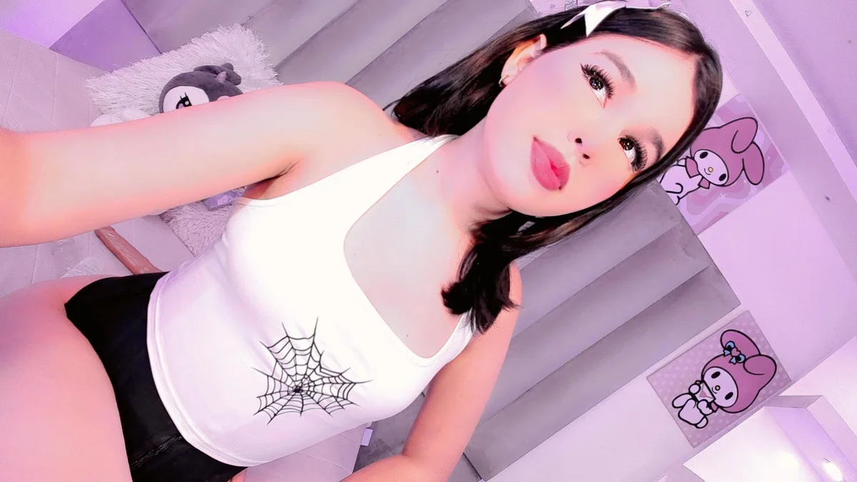 صور ClaudiaSophia الرائجة  1