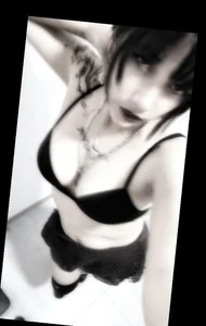 Notre-dame Public  4টি ছবি