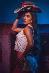 SharonSander The real american dream ❤️🤍💙 Foto 2
