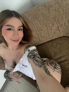 Carol_Ferrer Selfies Pic 6