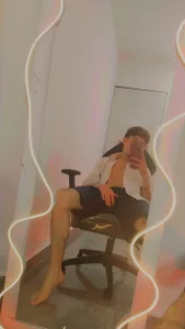 Axel_tay: VERY SEXY ( 3 фото)