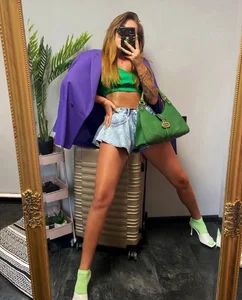 Kassandra_Davie Public Pic 8