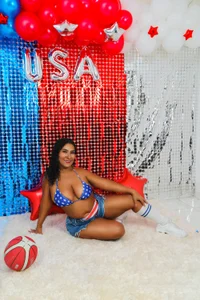 OliviaBurning Red, White and WOW! 🔥 Billede 5