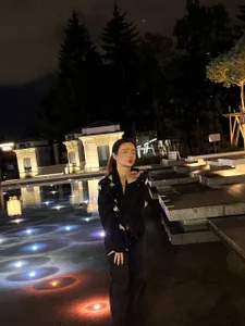 AmeliaFlares Look at this designer jacket! Gambar