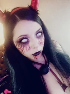 HannaCarrter Hot little she-devil 😈  3. fénykép
