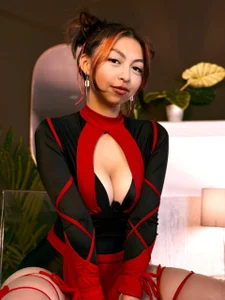 Kira_Exxe Public  4. fénykép