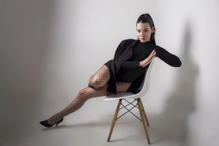 AuroraEvanss one afternoon with glamor and elegance Bilde 2