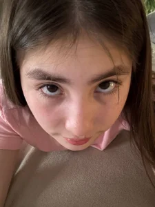 Awwww ghehehehe de _smile_in_glow_  2 photos