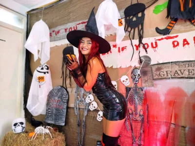 CristalLoren 🍭I want candy or gifts 😈 Immagine  4