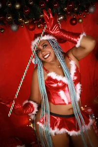 ELLA_KELLY Merry christmas 2024 Immagine  2