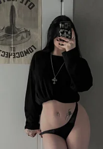Velvet_Vexa Public Immagine  2