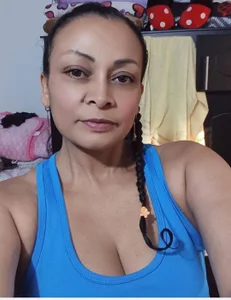 yourmom_agata Public Pic 3