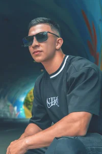 Samuel_up01 kullanıcısının HEY THERE🥰 albümü -  2 fotoğraf