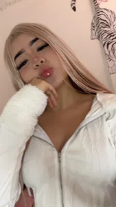 Hi Milki!❤️‍🔥​😜​ de Milkissy  Imagens