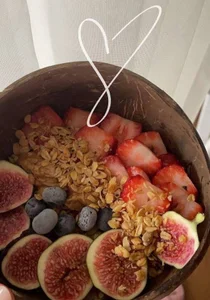 EmilyEvanse 😚 Pic 3