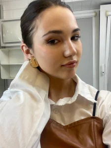 LeenaPuita How do you like my outfit? Pic 2