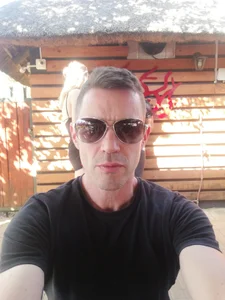 top2bottom4uのPublicの 2枚の写真