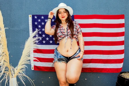 Sabrina_Lennox God bless America 💖💙🤍 Pic 7