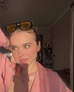 Some new photos:3 de EmelyMason  3 Imagens