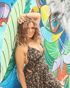 Simone_MillerのTour to my cityの 3枚の写真