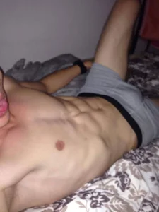 Zsombo21cm's XXX Nude Photo 1