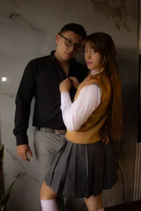 Manson_and_Zoe A SOMETHING NAUGHTY SCHOOL DAY Immagine  2