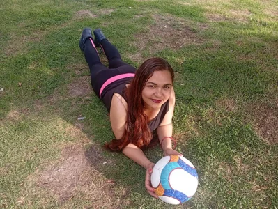 Vivian_Big Do you like soccer? зображення