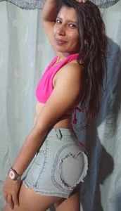 Nelly_Rogers_ Public Pic 4