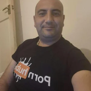 Escortuk Public  3. fénykép