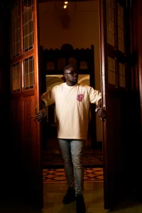 Latrellx7: L A T R E L L - X ( 4 фото)